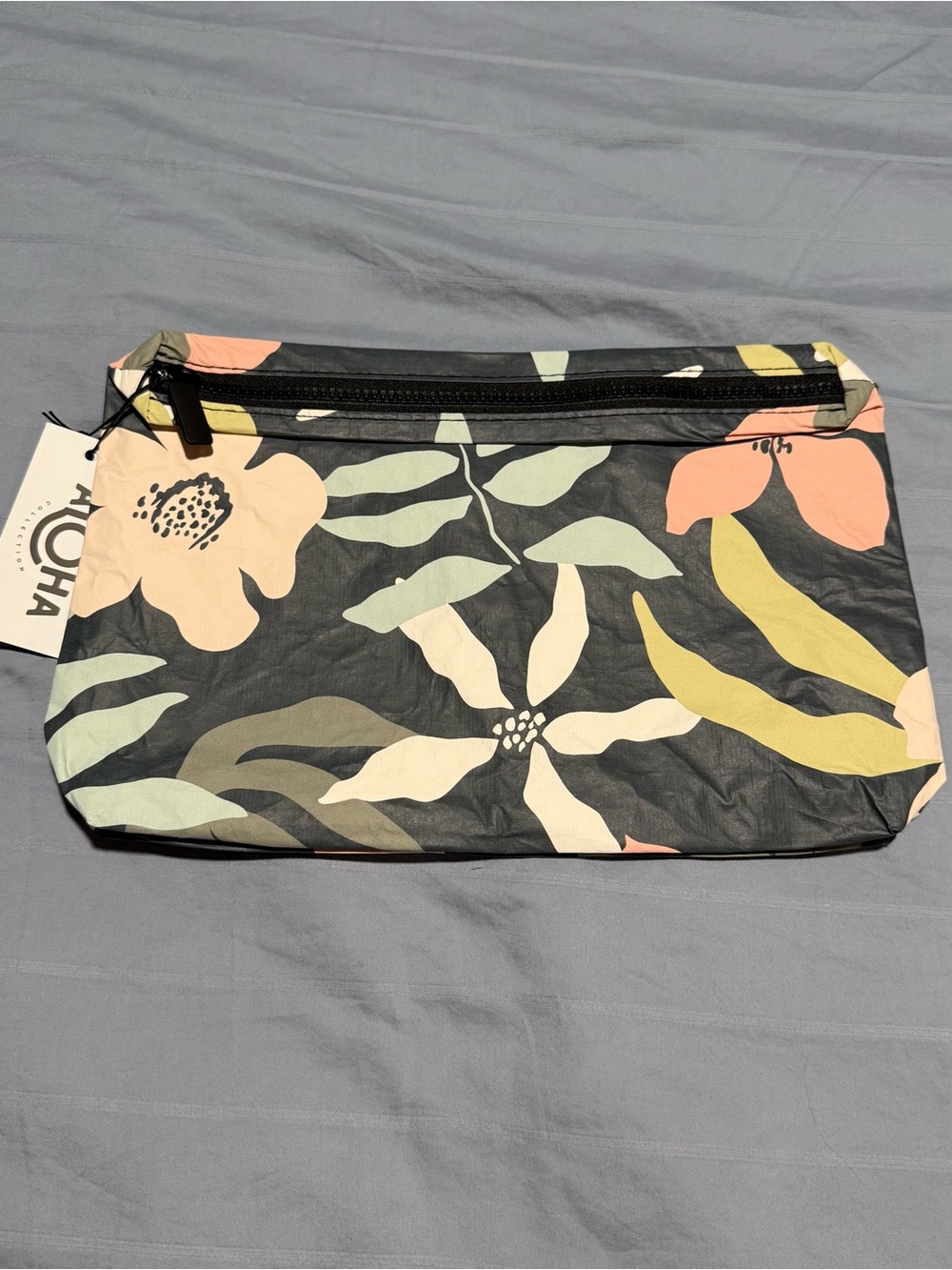 NWT ALOHA Collection Flora - Eve Mid Pouch